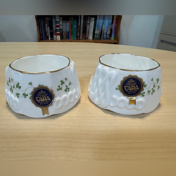 Royal Tara Fine Bone China Ireland - Candle Holder & Thimble - Picture 2 of 6